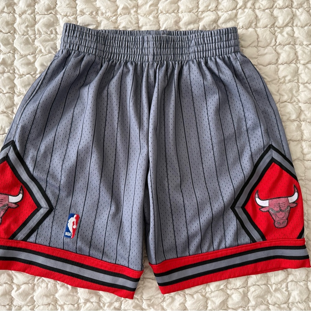 Mitchell & Ness Silver NBA Classics Shorts